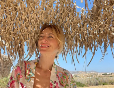 KOMPLIMENTI SE NIŽU NA OBJAVAMA Ana Stanić uživa u Grčkoj – pokazala zavidnu liniju, trbušnjake i duge noge (FOTO)