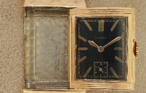 JEVREJI OSUDILI OVAJ ČIN Na aukciji u SAD-u za 1,1 milion dolara prodat Hitlerov ručni sat (FOTO)