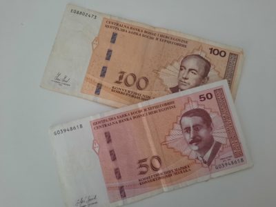 BORE SE SA KRIZOM Građani Srpske smanjili štednju, a skoro tri puta povećali kredite