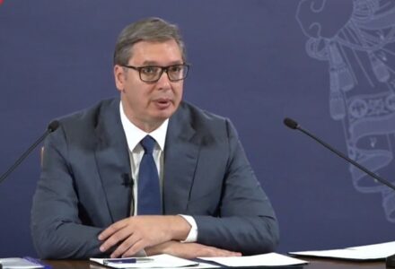 U FORMIRANJU VOJSKE NA KiM UČESTVUJU MNOGE ZEMLJE Vučić: „Snabdijevaju Kosovo oružjem suprotno rezoluciji 1244“