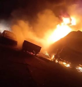 STRAVIČNA NESREĆA SA KOBNIM ISHODOM U Libiji se zapalio kamion s gorivom, preminulo najmanje pet osoba