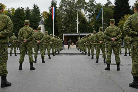 BEZBJEDNOSNI RAZLOZI Hrvatska šalje vojsku na granicu sa Srbijom