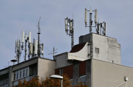 VELIKI PROBLEMI OČEKUJU TELEOPERATERE I KORISNIKE Hoće li se privremeno gasiti i mobilne mreže?