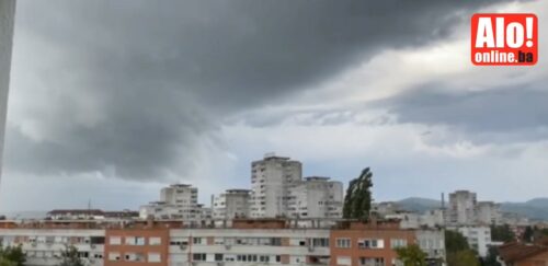 „PUKLO NEBO IZNAD GRADA…“ Kiša i grmljavina iznad Banjaluke, u Srpskoj najavljene lokalne nepogode (VIDEO)