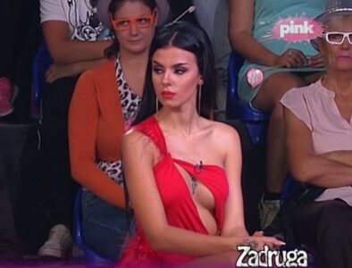 SNIMAK GOGE SEKULIĆ ŠOKIRAO JAVNOST Ovako je popularna pjevačica izgledala prije 20 godina – bez trunke silikona (VIDEO)
