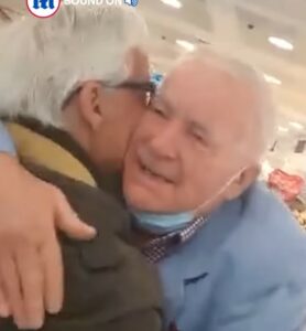 DIRLJIV TRENUTAK Braća se srela nakon 77 godina; „Čim sam te vidio pomislio sam da si to ti“