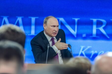 NJEMAČKA JE POD OKUPACIJOM TRUPA SAD Putin: Nadam se da bi Evropa prije ili kasnije mogla da povrati svoj suverenitet