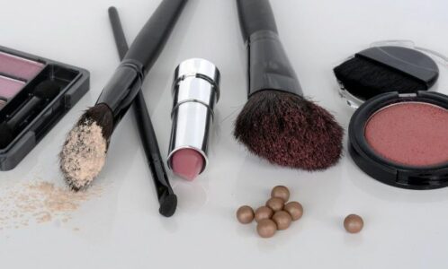 POČNITE OD OBRVA Savjeti za šminkanje koji pomažu da smanjite visoko čelo