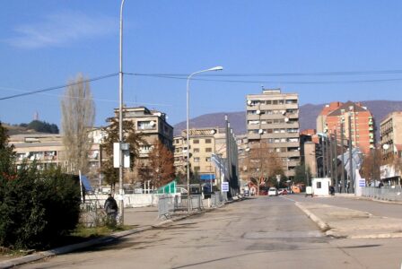 ŽELE DA SE ČUJE I NJIHOV GLAS Protest Srba u Kosovskoj Mitrovici