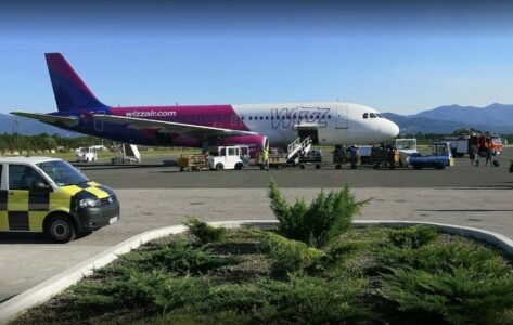 UPRKOS RASPRODATIM KARTAMA Grčka aviokompanija otkazala sve letove iz Tuzle