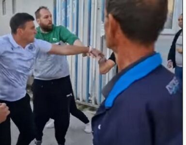 TRENER ZRINJSKOG SERGEJ JAKIROVIĆ ODE U BOKSERE Pogledajte snimak kako je nasrnuo na fudbalera Leotara Đoku Milovića (VIDEO)