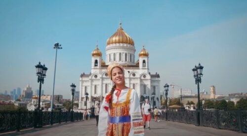 SPOT PRVENAC Topli glas Pavline Radovanović sa Kosova stigao do Moskve: Predstavljena pjesma ,,Rusija boljšaja, velika“ (VIDEO)