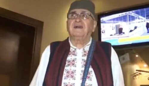 DECENIJAMA UZ REPREZENTACIJU Čiča Milenko ima 81 godinu i bodri „orlove“ u Kataru