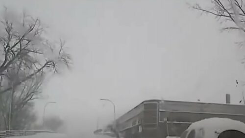 VLASTI METROPOLE UPOZORILE GRAĐANE Snježna oluja u Njujorku, ima poginulih (VIDEO)