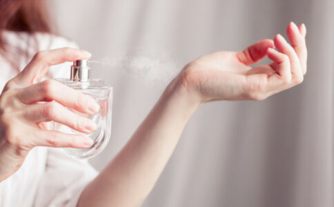 DA VAS NE ZABOLI GLAVA Odličan trik za testiranje parfema u trgovini