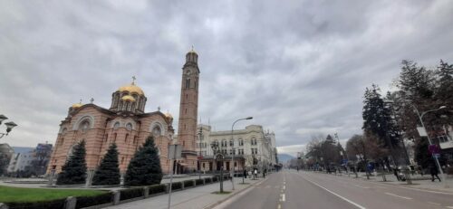 ZADRŽATI NEUTRALNOST U RUSKO – UKRAJINSKOM SUKOBU Ratuju dva naroda bliska Srbima, Rusija je griješila 40 godina