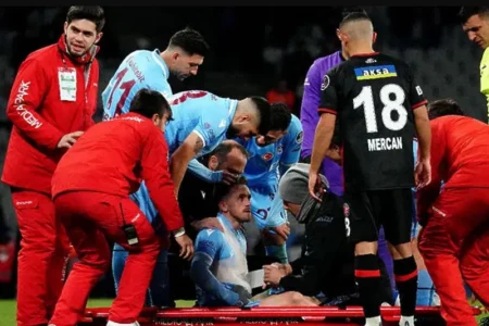 EDIN VIŠĆA OPERISAN Doktor Trabzona potvrdio užasne vijesti za bh. nogometaša