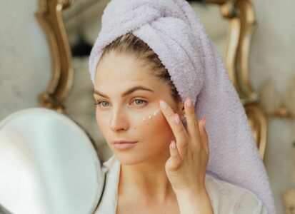DETOKSIKCIJA KOŽE U PET KORAKA Očistite lice od nakupljenih nečistoća