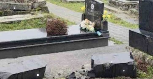NIŠTA IM NIJE SVETO Uništeni spomenici na srpskom pravoslavnom groblju u Vukovaru