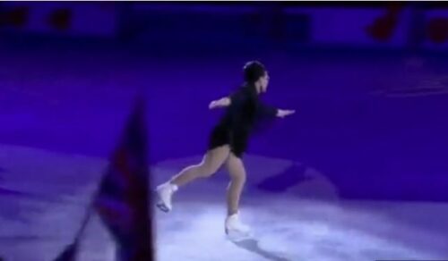 TO NISU OČEKIVALI: Evropsko prvenstvo u umjetničkom klizanju otvorila je TRANSRODNA osoba, ali kada je izašla na led… (VIDEO)