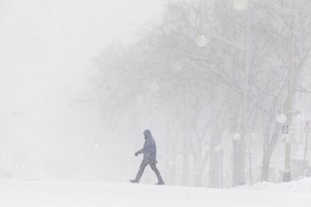 REKORDNI MINUSI Najmanje 55 osoba stradalo zbog snježne mećave i velike hladnoće širom SAD