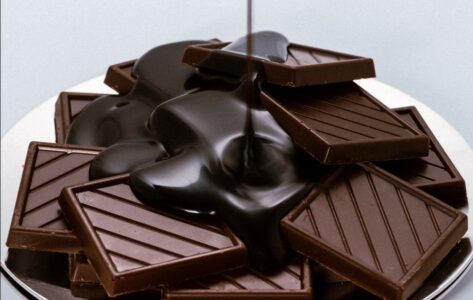 Dokazano zašto jedemo čokoladu u PMS-u