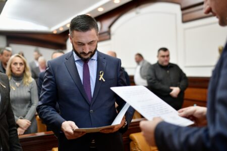 Ninković tjera Kresojevića iz sale, Stanivuković se protivi