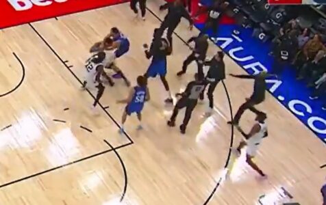 NOVI HAOS U NBA LIGI Izbila tuča na terenu, isključeno 5 igrača (VIDEO)