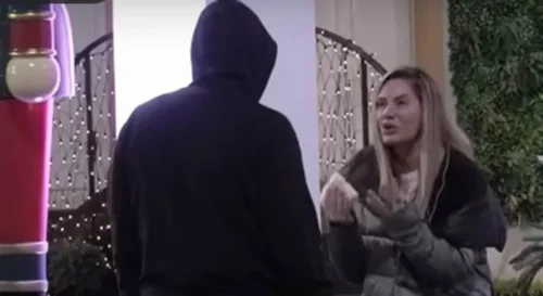 ZVEZDAN OPET URNIŠE PO IMANJU Slavnić razvalio vrata poslije svađe sa Anom, Ćurčićeva prestravljena u suzama (VIDEO)