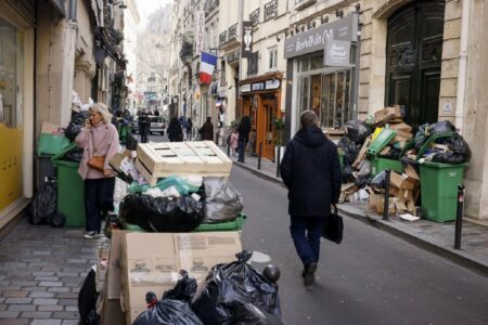 Čistači u Parizu okončali štrajk, čeka ih ogroman posao