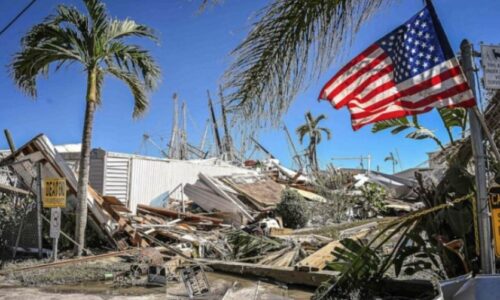 GRAD SRAVNJEN SA ZEMLJOM: Razmjere katastrofe nakon tornada u SAD-u VIDEO