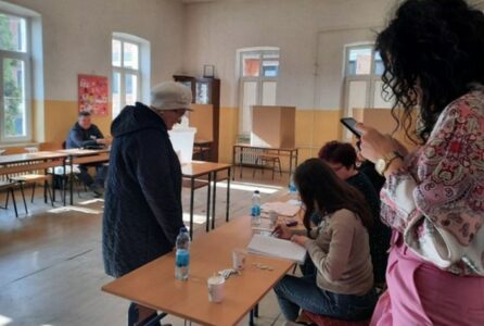 Referendum u Bijeljini: Do 9 časova glasalo 5,8 odsto birača