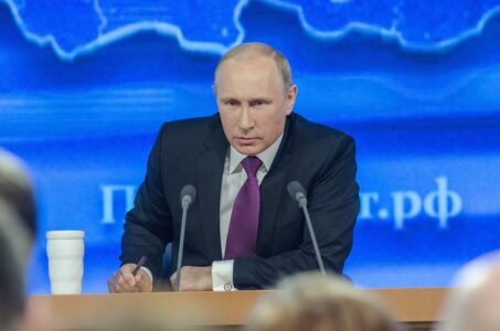 Putin izjavio: Rusija i Kina ne stvaraju vojni savez, to ne predstavlja prijetnju za Zapad