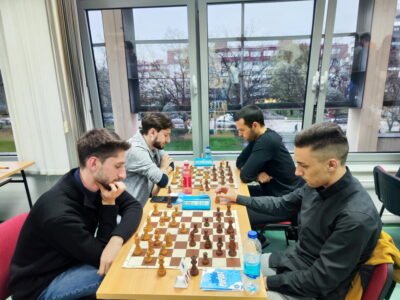 BRAĆA PEJIĆ ODNIJELA DVIJE MEDALJE Najmasovniji šahovski turnir u okviru „Studentskih sportskih igara“ u posljednjih 13 godina