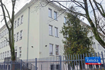 DIPLOMATSKI SKANDAL Zaposleni u školi ruske Ambasade u Varšavi napuštaju zgradu