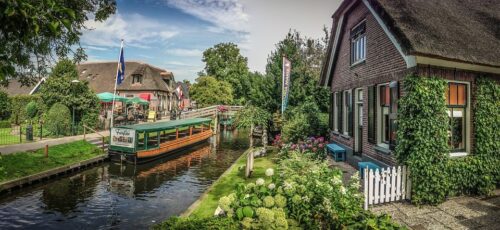 U slikovitom holandskom selu automobili su zabranjeni, a kuće kao iz najlepše bajke (FOTO)