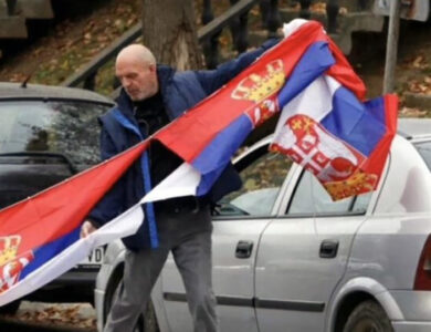 Skinute srpske zastave sa zgrade opštine Zvečan, Zubin potok i Leposavić