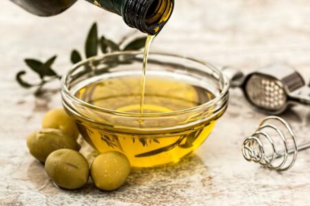 Evo kako prepoznati loše maslinovo ulje u prodavnici