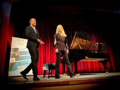 KLAVIRSKI DUO OTVORIO MANIFESTACIJU Međunarodno pijanističko takmičenje počelo u Trebinju