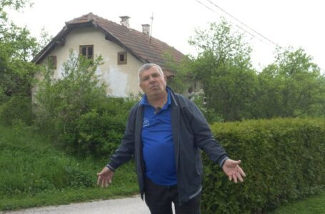OVAKAV POKLON JOŠ NISTE VIDJELI Dragan za 70. rođendan dobio sedam kvadrata bureka i sirnice (VIDEO)