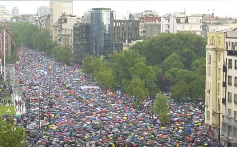 GRAĐANI IZNIJELI ZAHTJEVE Završen protest „Srbija protiv nasilja“