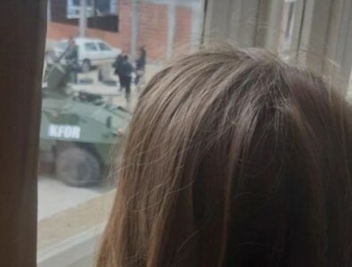 SLIKA DANA Fotografija djevojčice sa Kosova će vas rasplakati (FOTO)