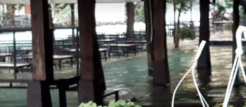Potpuno poplavljeni ugostiteljski objekti uz blagajsku tekiju (VIDEO)