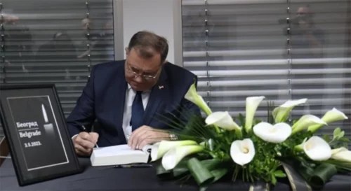 Predsjednik Dodik se upisao u knjigu žalosti u Banjaluci