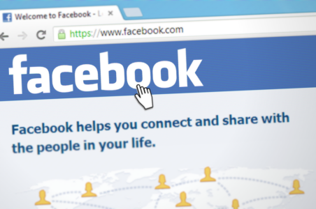 Kompanija Meta riješila problem automatskog slanja zahtjeva za prijateljstvo na Fejsbuku