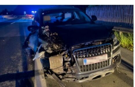 NE ZNA KAKO JE DOŠLO DO SUDARA Bh. vozač pod uticajem alkohola izazvao težak sudar, povrijeđeno dvoje Austrijanaca