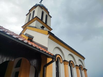 NAJAVLJUJU POČETAK VASKRŠNJEG POSTA Srpska pravoslavna crkva danas proslavlja Velike zadušnice