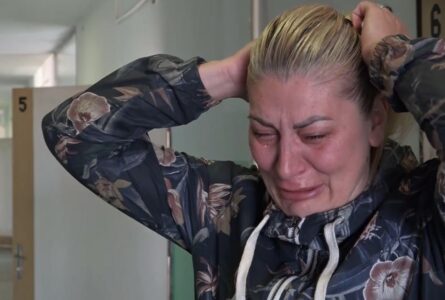 MAJKA DJECE PRETUČENE NA KOSOVU Opisala užas koji je zatekla, sina su udarali u međunožje: „Mama, da nisi došla, ne bih imao djecu“ (VIDEO)