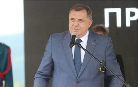 Dodik posthumno odlikovao 60 boraca Vojske Republike Srpske