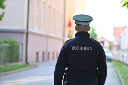 ONI ČUVAJU NAŠU DJECU Od septembra u Srpskoj 150 školskih policajaca